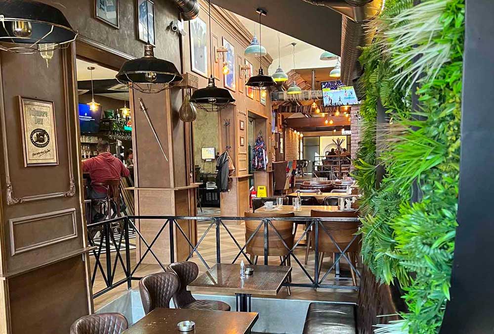 Bridge Pub enterijer